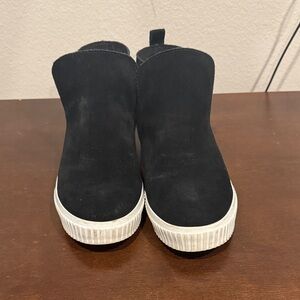 Timberland Black Women’s Ankle Boots with White Soles